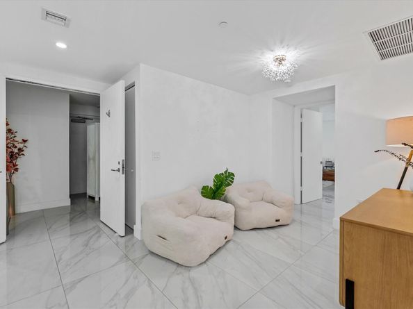 650 NE 32nd Street 4501, Miami FL 33137