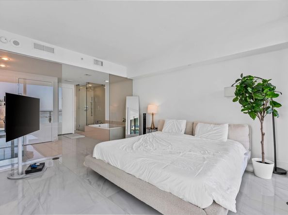 650 NE 32nd Street 4501, Miami FL 33137