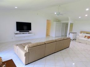 3650 N 36th Ave 70, Hollywood FL 33021