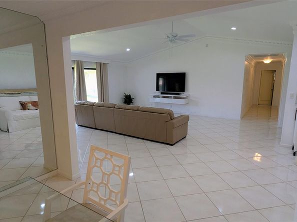 3650 N 36th Ave 70, Hollywood FL 33021