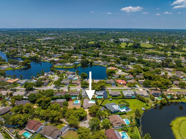 8669 SW 51st St, Cooper City FL 33328