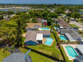 8669 SW 51st St, Cooper City FL 33328