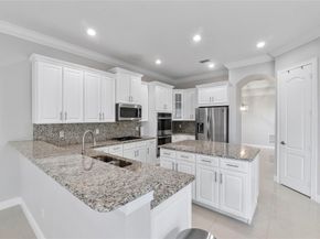 9860 Lakeview Ln, Parkland FL 33076