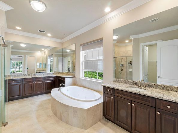 9860 Lakeview Ln, Parkland FL 33076