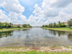 9860 Lakeview Ln, Parkland FL 33076