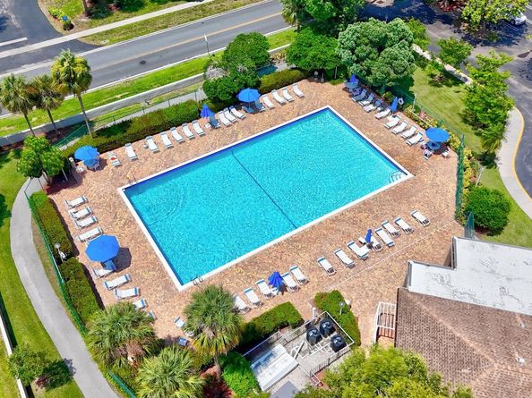 105 Gardens Drive 102, Pompano Beach FL 33069