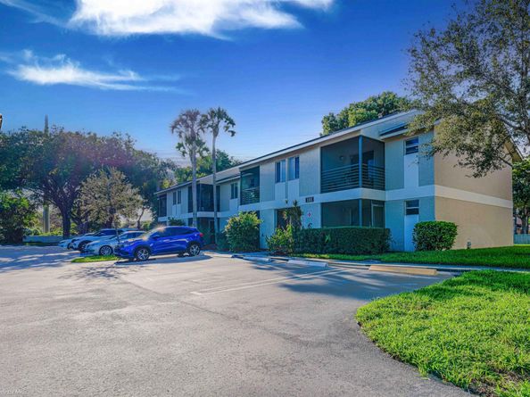 105 Gardens Drive 102, Pompano Beach FL 33069