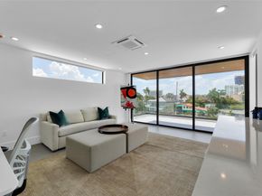 1730 SE 13th St, Fort Lauderdale FL 33316