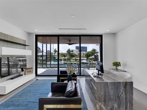 1730 SE 13th St, Fort Lauderdale FL 33316