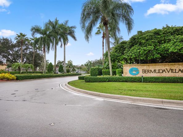 18241 NW 8th St, Pembroke Pines FL 33029