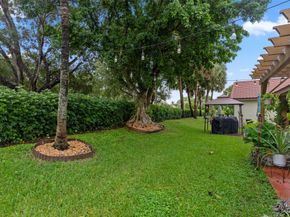 18241 NW 8th St, Pembroke Pines FL 33029