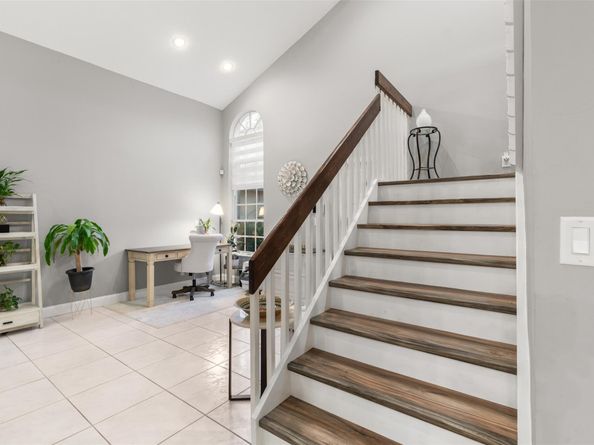 18241 NW 8th St, Pembroke Pines FL 33029
