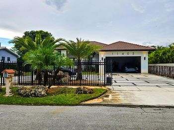 11405 E Golf Dr