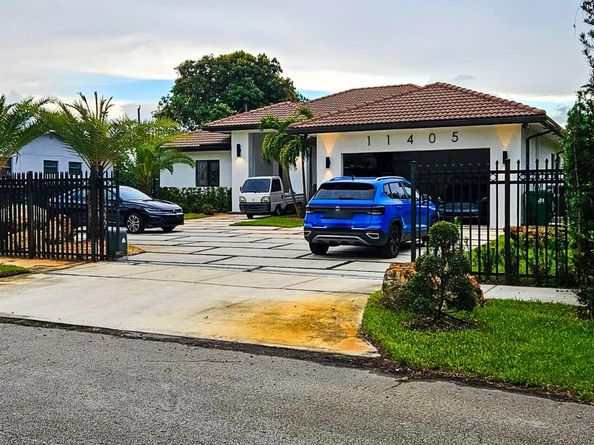 11405 E Golf Dr, Miami FL 33167
