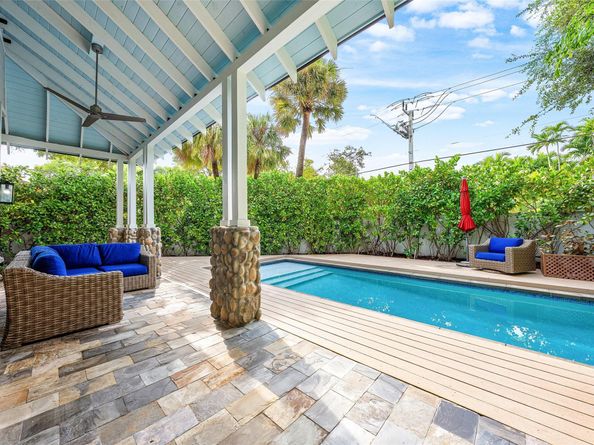 217 SE 16th AVE, Fort Lauderdale FL 33301