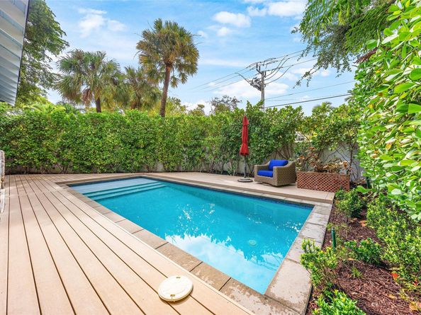 217 SE 16th AVE, Fort Lauderdale FL 33301