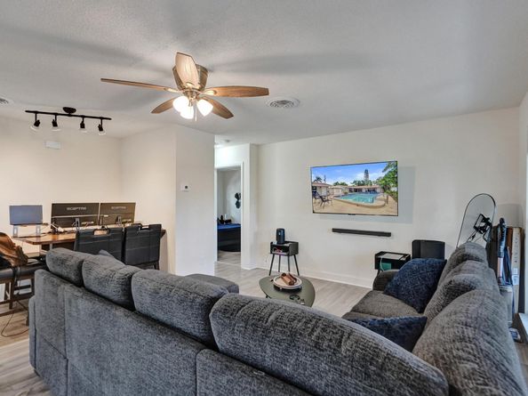 2031 NE 56th St, Fort Lauderdale FL 33308