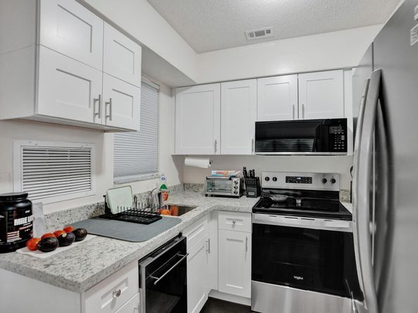 2031 NE 56th St, Fort Lauderdale FL 33308
