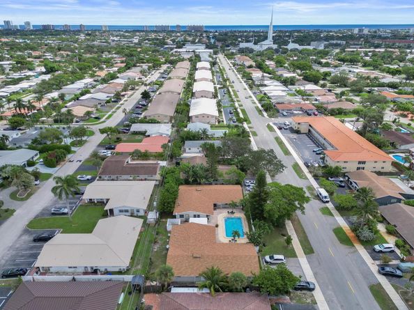 2031 NE 56th St, Fort Lauderdale FL 33308