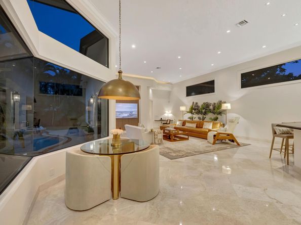 1518 E Lake Dr, Fort Lauderdale FL 33316