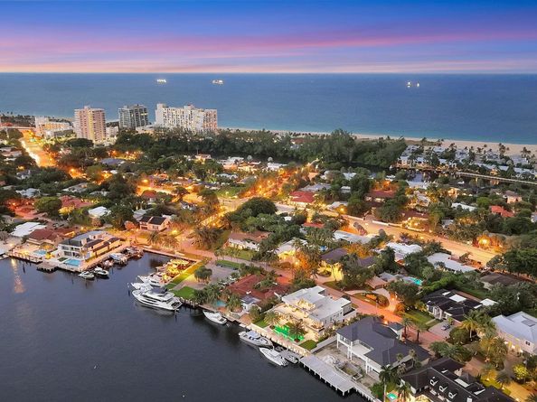 1518 E Lake Dr, Fort Lauderdale FL 33316