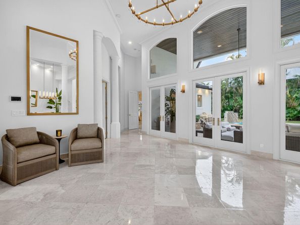 1518 E Lake Dr, Fort Lauderdale FL 33316