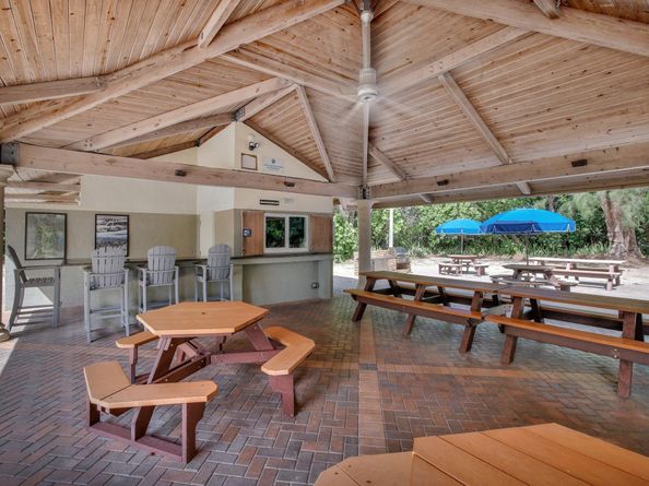 1518 E Lake Dr, Fort Lauderdale FL 33316