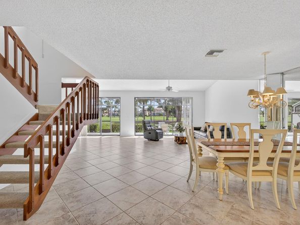 529 Prestwick Circle, Palm Beach Gardens FL 33418