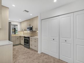 529 Prestwick Circle, Palm Beach Gardens FL 33418