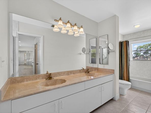 529 Prestwick Circle, Palm Beach Gardens FL 33418