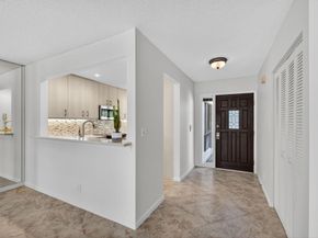 529 Prestwick Circle, Palm Beach Gardens FL 33418