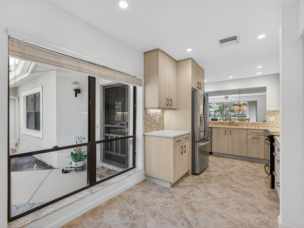 529 Prestwick Circle, Palm Beach Gardens FL 33418