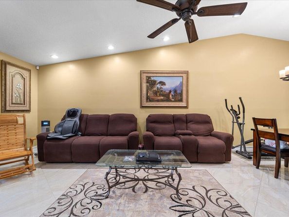 630 Sea Pine Way A, Greenacres FL 33415