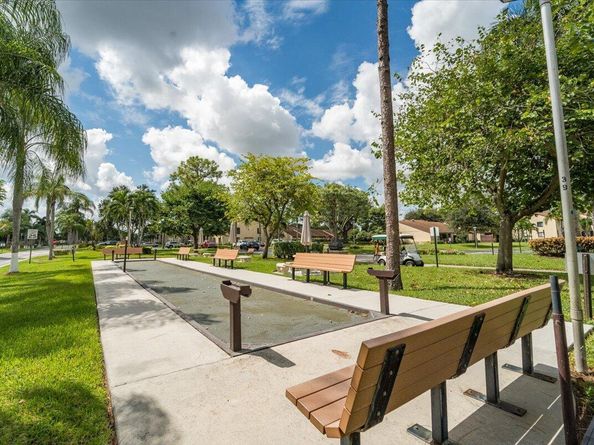 630 Sea Pine Way A, Greenacres FL 33415