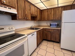 8415 SW 107th Ave 208W, Miami FL 33173