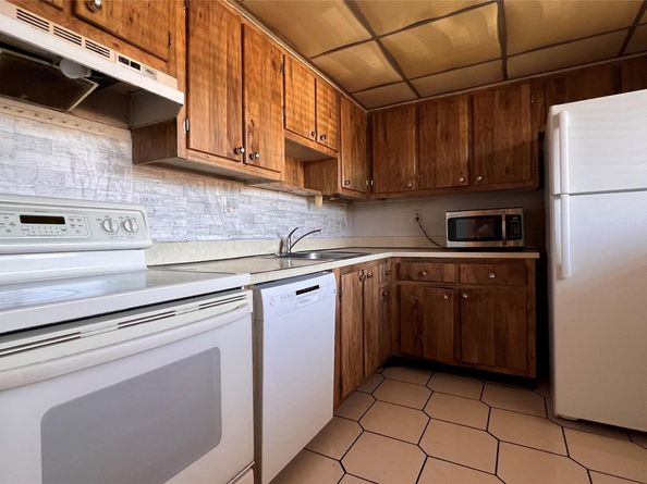 8415 SW 107th Ave 208W, Miami FL 33173
