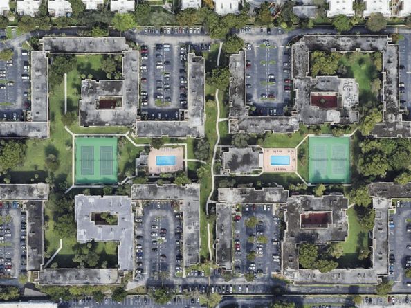 8415 SW 107th Ave 208W, Miami FL 33173