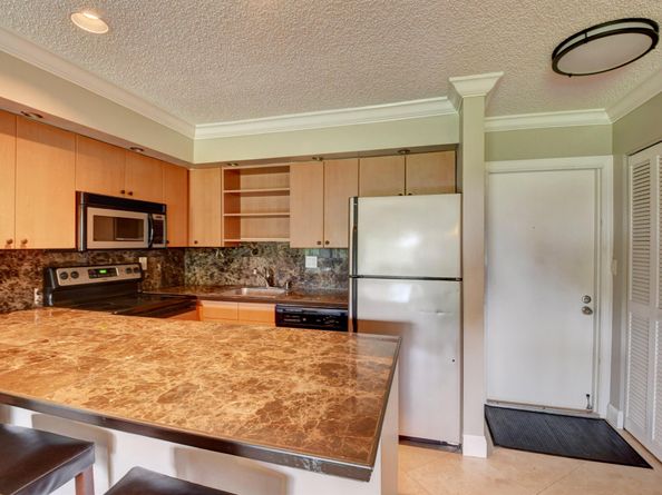 620 Greensward Lane 202Ks, Delray Beach FL 33445