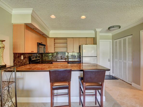 620 Greensward Lane 202Ks, Delray Beach FL 33445