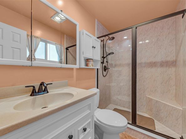 2541 NE 11th St 101, Pompano Beach FL 33062