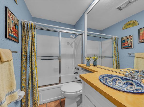 2541 NE 11th St 101, Pompano Beach FL 33062