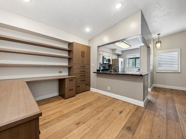 2729 S Oakland Forest Dr 202, Oakland Park FL 33309
