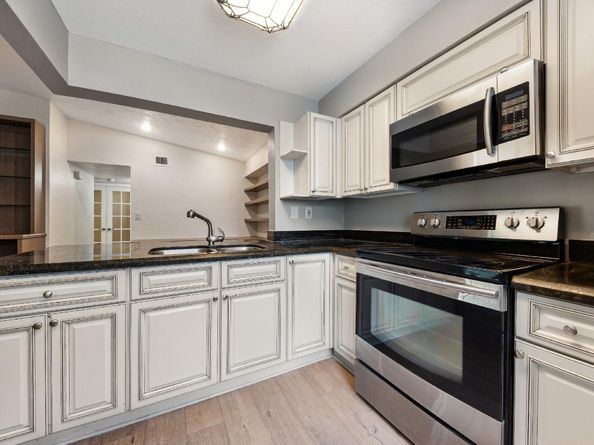 2729 S Oakland Forest Dr 202, Oakland Park FL 33309