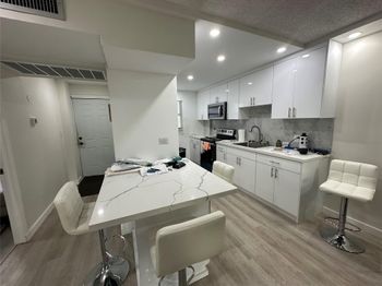 111 Royal Park Dr