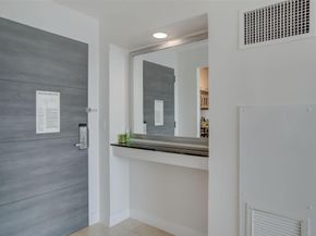 2670 E Sunrise Blvd 322, Fort Lauderdale FL 33304