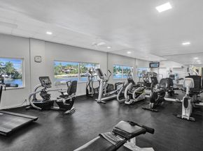1050 Hillsboro Mile 805W, Hillsboro Beach FL 33062