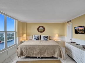 1050 Hillsboro Mile 805W, Hillsboro Beach FL 33062