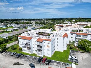 2850 Somerset Dr 307L, Lauderdale Lakes FL 33311