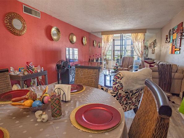 2850 Somerset Dr 307L, Lauderdale Lakes FL 33311