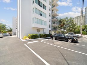 800 SE 4th St 104, Fort Lauderdale FL 33301